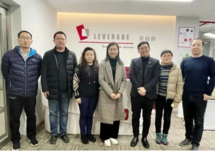 绿色低碳发展行动共同体领导调研莱巍爵