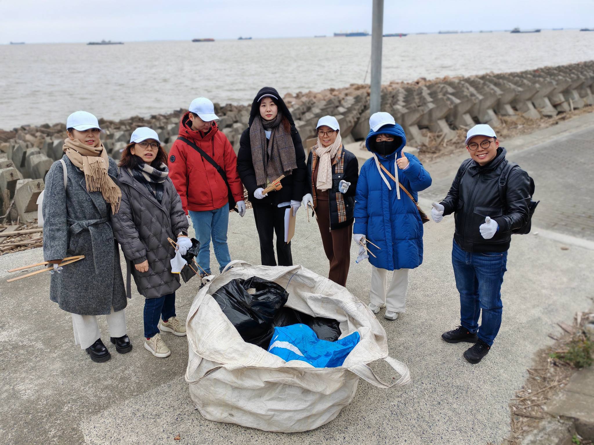 Leverage参与净滩 · 践行环保承诺 Leverage参与净滩 · 践行环保承诺