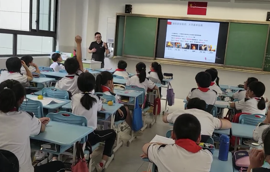 微信图片_20250929130553_450_27.png 微信图片_20250929130553_450_27.png